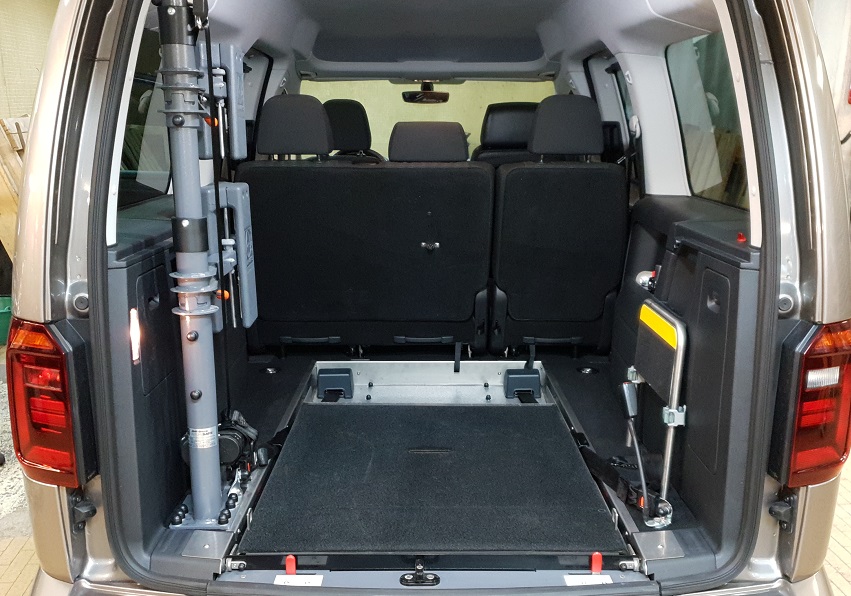 Transports 1 fauteuil roulant VW Caddy Maxi