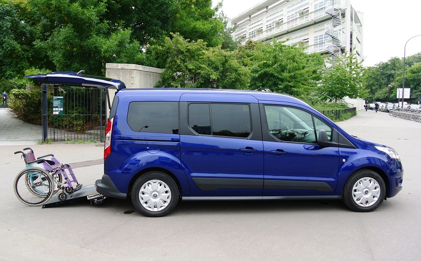 Ford Grand Tourneo Connect Taxi PMR